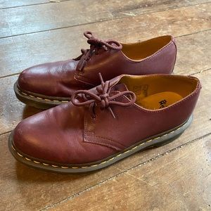 Vintage Oxblood color Dr Martens Oxfords
